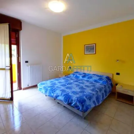 Acquamarina - Peschiera - Gardaaffitti Com *
