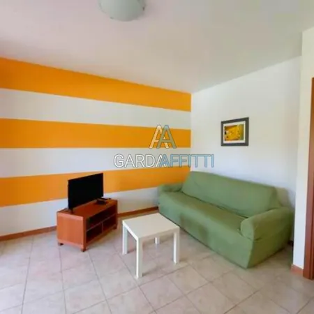 Appartamento Acquamarina - Peschiera - Gardaaffitti Com *